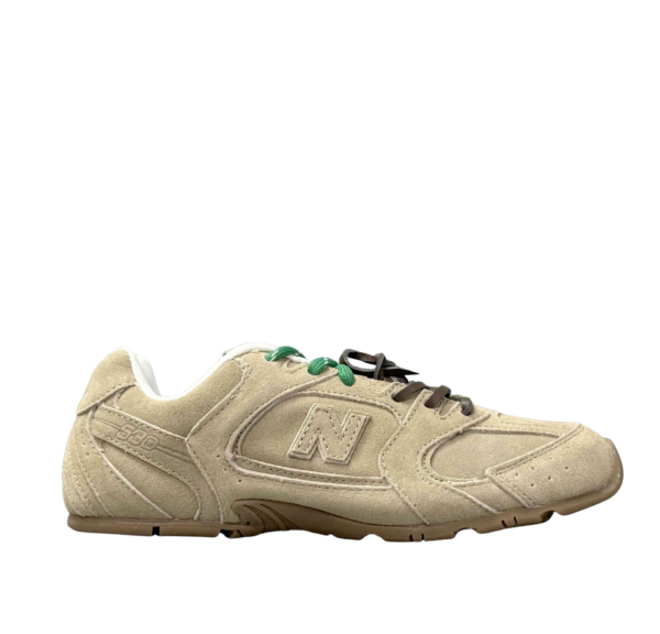 New Balance x Miu Miu 530 SL de ante y malla