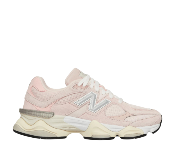 New Balance 9060 Rosa Pastel con Detalles Crema