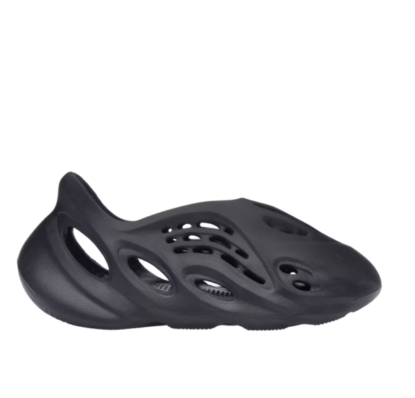 Diseño sin título - 2026-01-09T172101.721 Adidas Yeezy Foam Runner Onyx (Negro)
