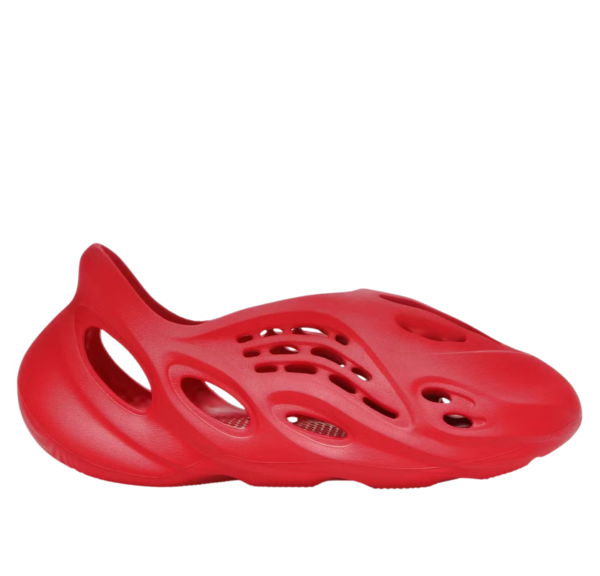 Diseño sin título - 2026-01-09T173216.468 Adidas Yeezy Foam Runner Vermillion