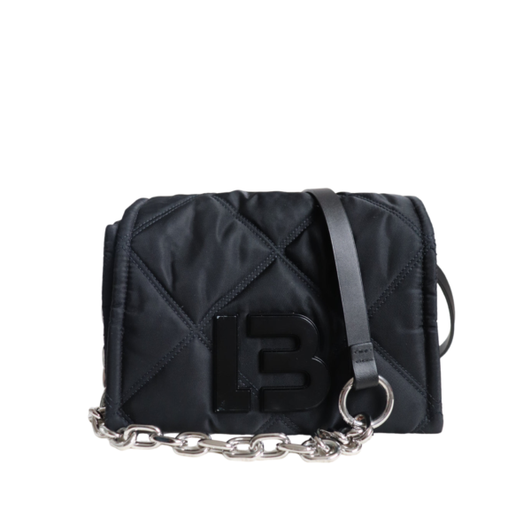 Diseño sin título - 2026-01-23T020216.202 Bimba y Lola Acolchado Negro Logo Metálico