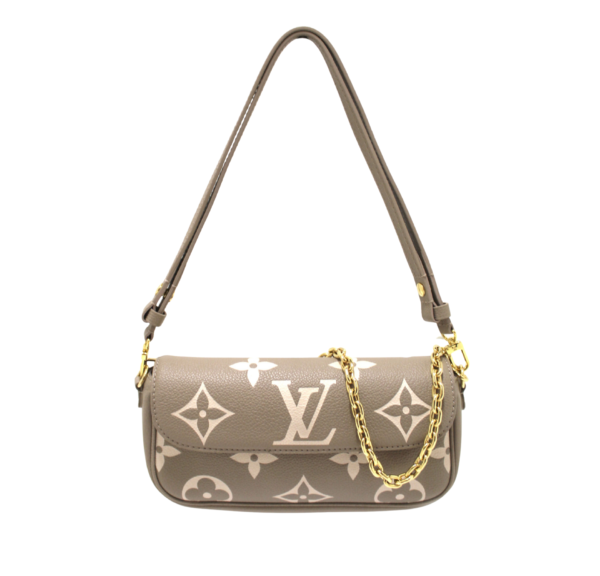 Louis Vuitton Bolso de Mano Ivy Con Cadena